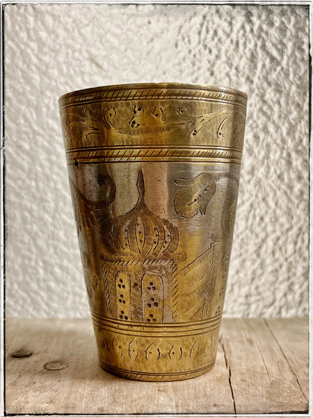 Antique Lassi cup D4