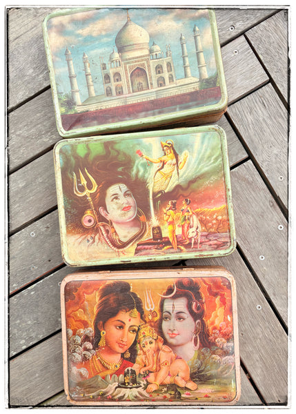 Vintage Taj Mahal tin