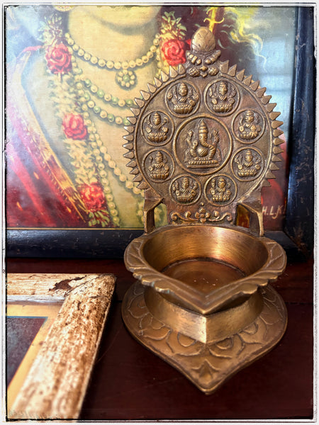 Antique Ganesha Dias