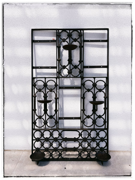 Antique jaali frames with dias