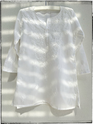Traditional embroidered kaftan 10yrs
