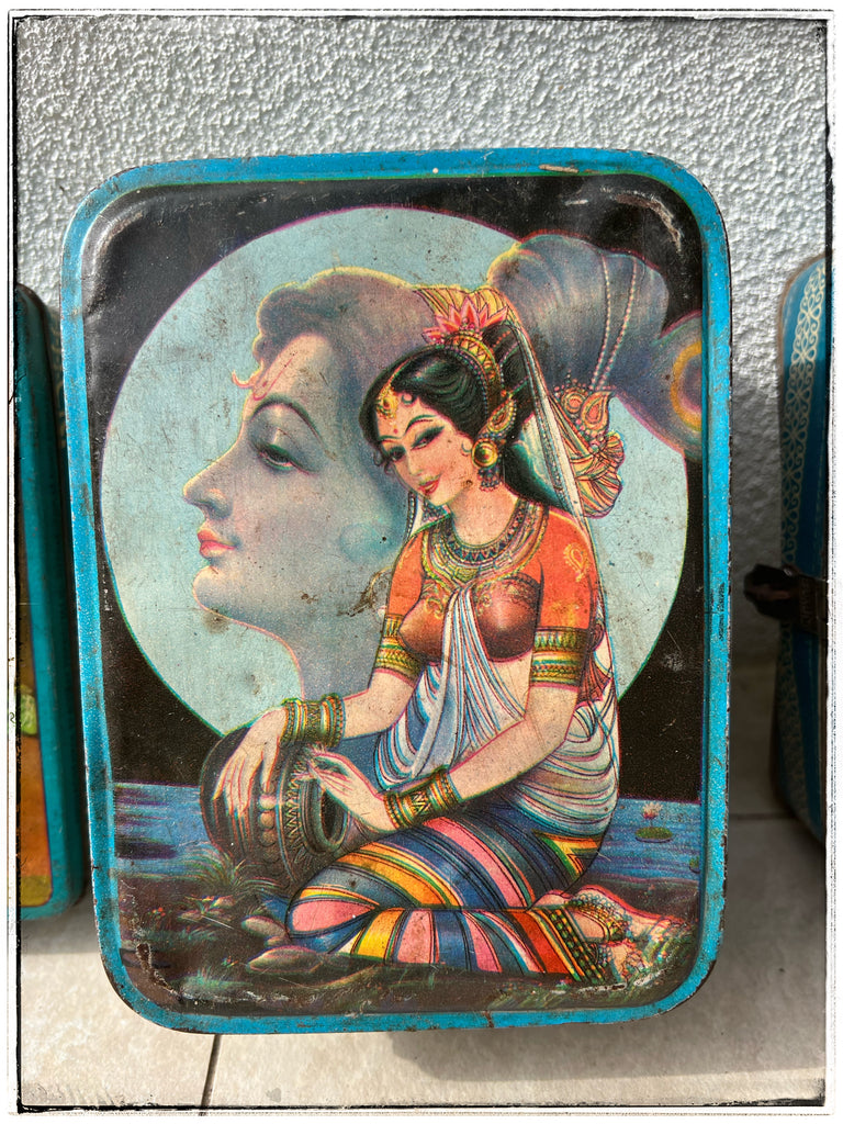 Devi worship tin