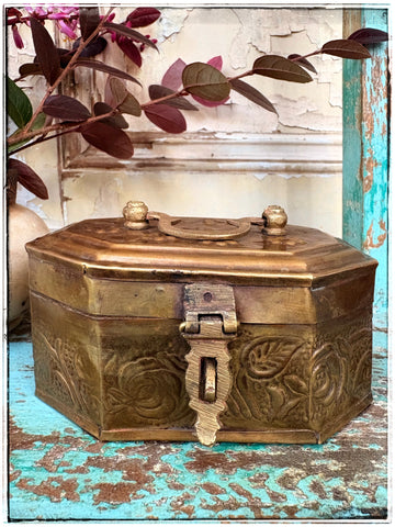 Antique paan box, small