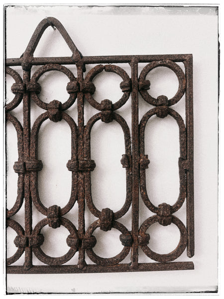 Antique jaali piece