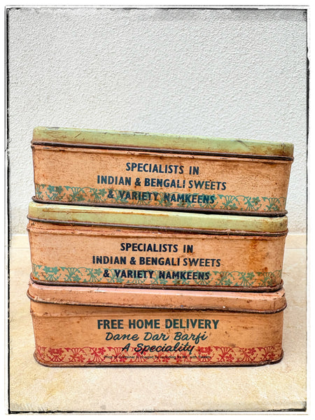 Vintage ‘Shiva at the Ganges’ tin