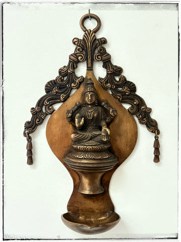 Laxmi wall mounted dia
