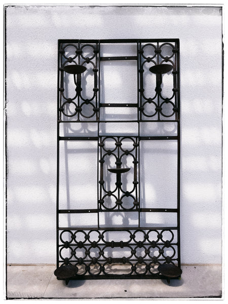 Antique jaali frames with dias