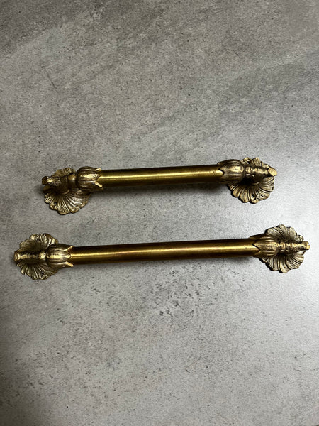 Colonial style door handles