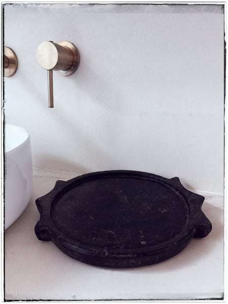 Old stone parat plate