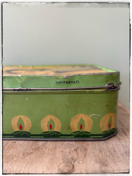 Vintage Parvati tin