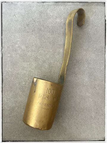 Vintage measuring scoop
