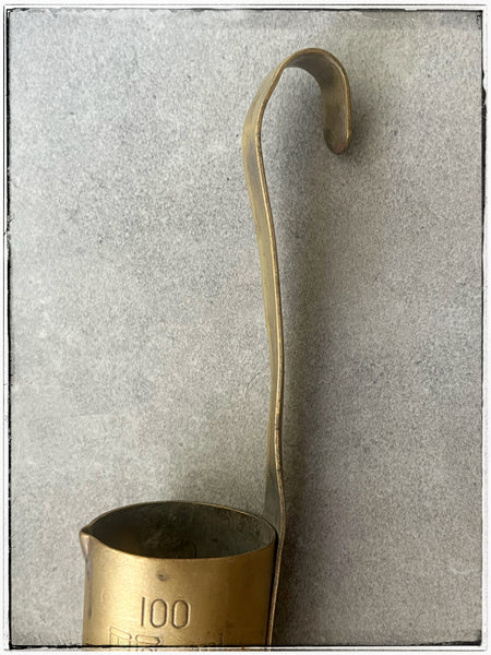 Vintage measuring scoop