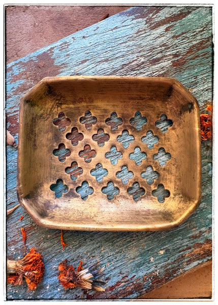 Antique jaali soap dish
