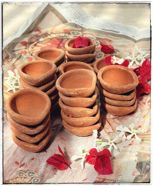 Clay diyas