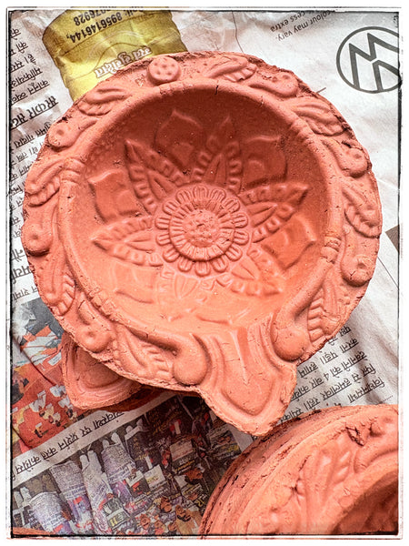 Lotus clay dias- set of 5