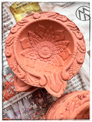 Lotus clay dias- set of 5