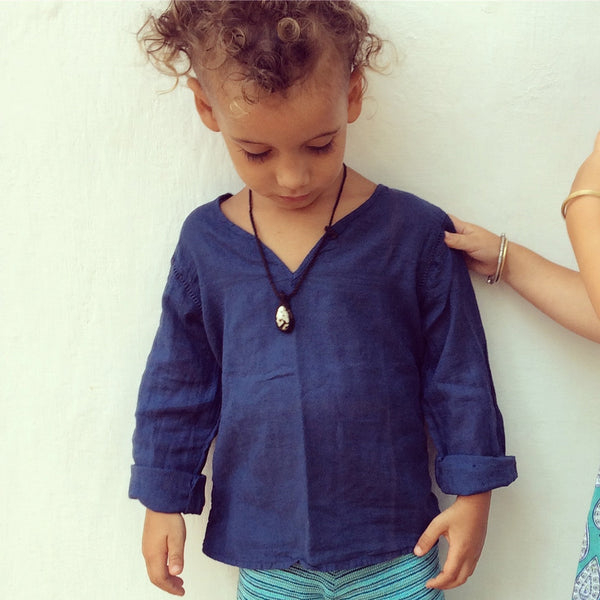 V-neck shirt 4 colours 2-4yrs